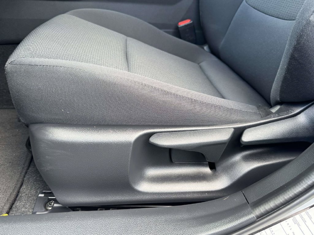Used 2026 Toyota Prius LE FWD image 19