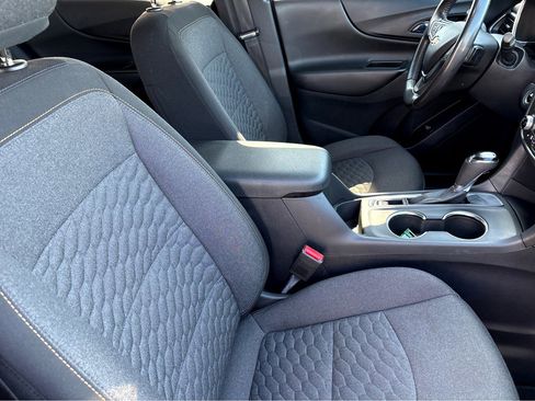 Used 2021 Chevrolet Equinox LT FWD image 10