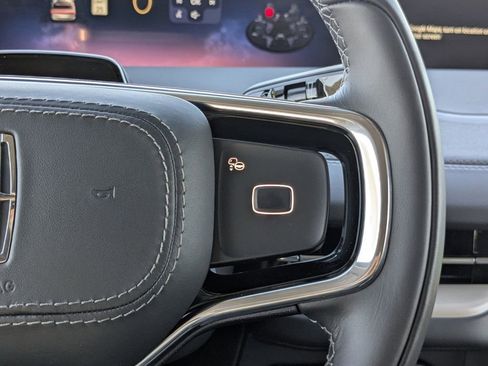 New 2026 Lincoln Navigator Reserve AWD/4WD image 30