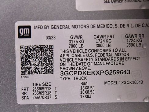 Used 2023 Chevrolet Silverado 1500 LT AWD/4WD image 15