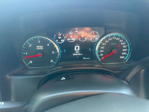 Used 2017 GMC Yukon SLT RWD image 32