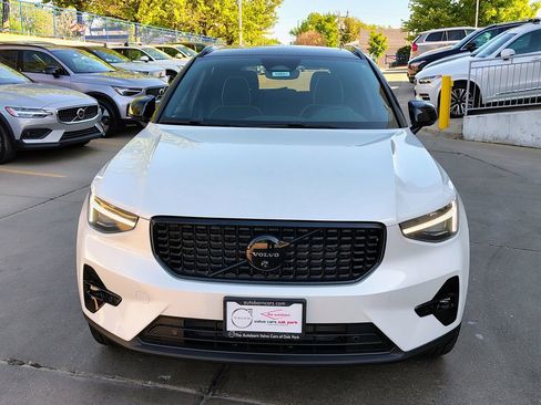 New 2026 Volvo XC40 B5 Ultra w/ Climate Package AWD/4WD image 5