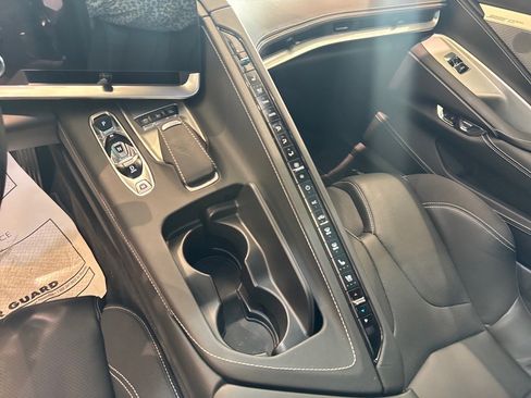 Used 2024 Chevrolet Corvette Stingray Coupe w/ Z51 Performance Package image 15