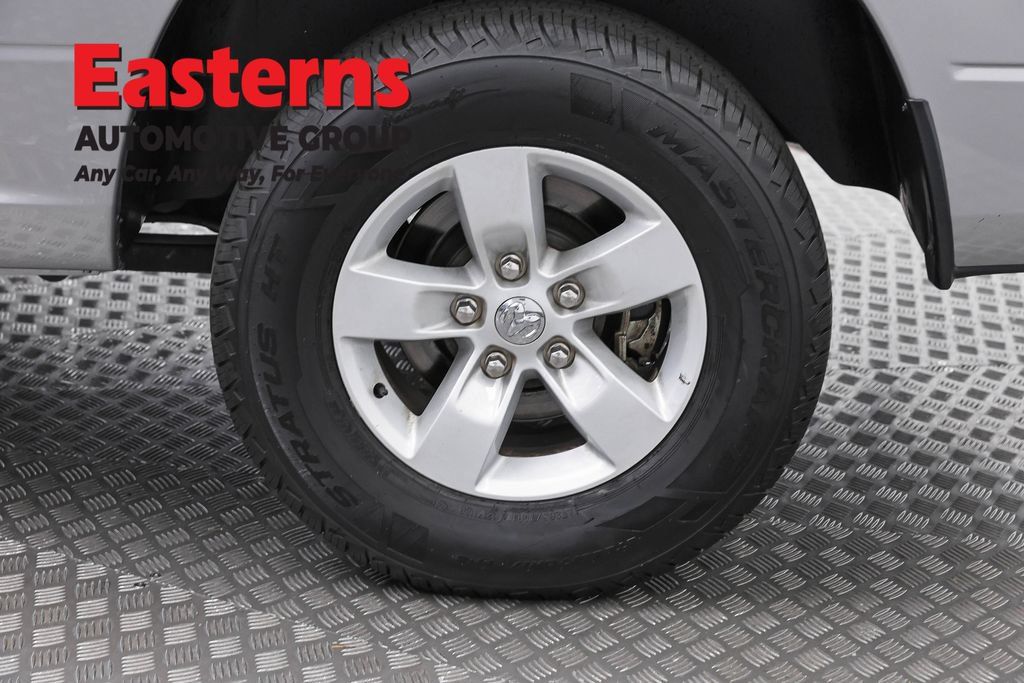 Used 2024 RAM 1500 Classic SLT RWD image 31