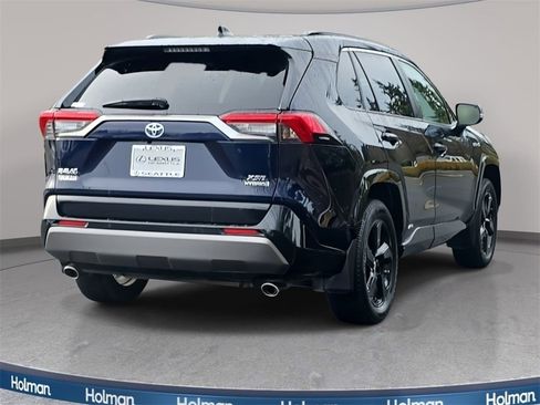 Used 2019 Toyota RAV4 XSE image 6
