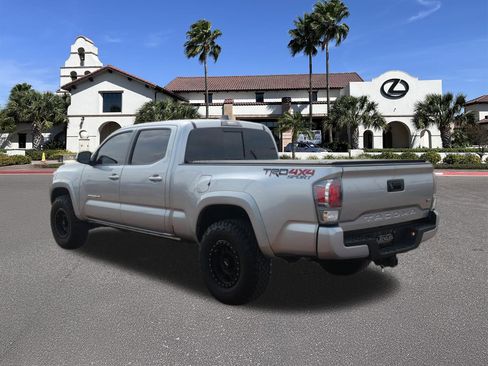Used 2023 Toyota Tacoma TRD Sport image 4
