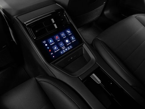 Certified 2025 Porsche Panamera Turbo image 59