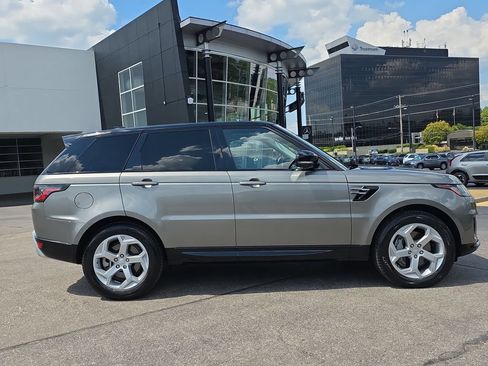 Used 2019 Land Rover Range Rover Sport HSE AWD/4WD image 6