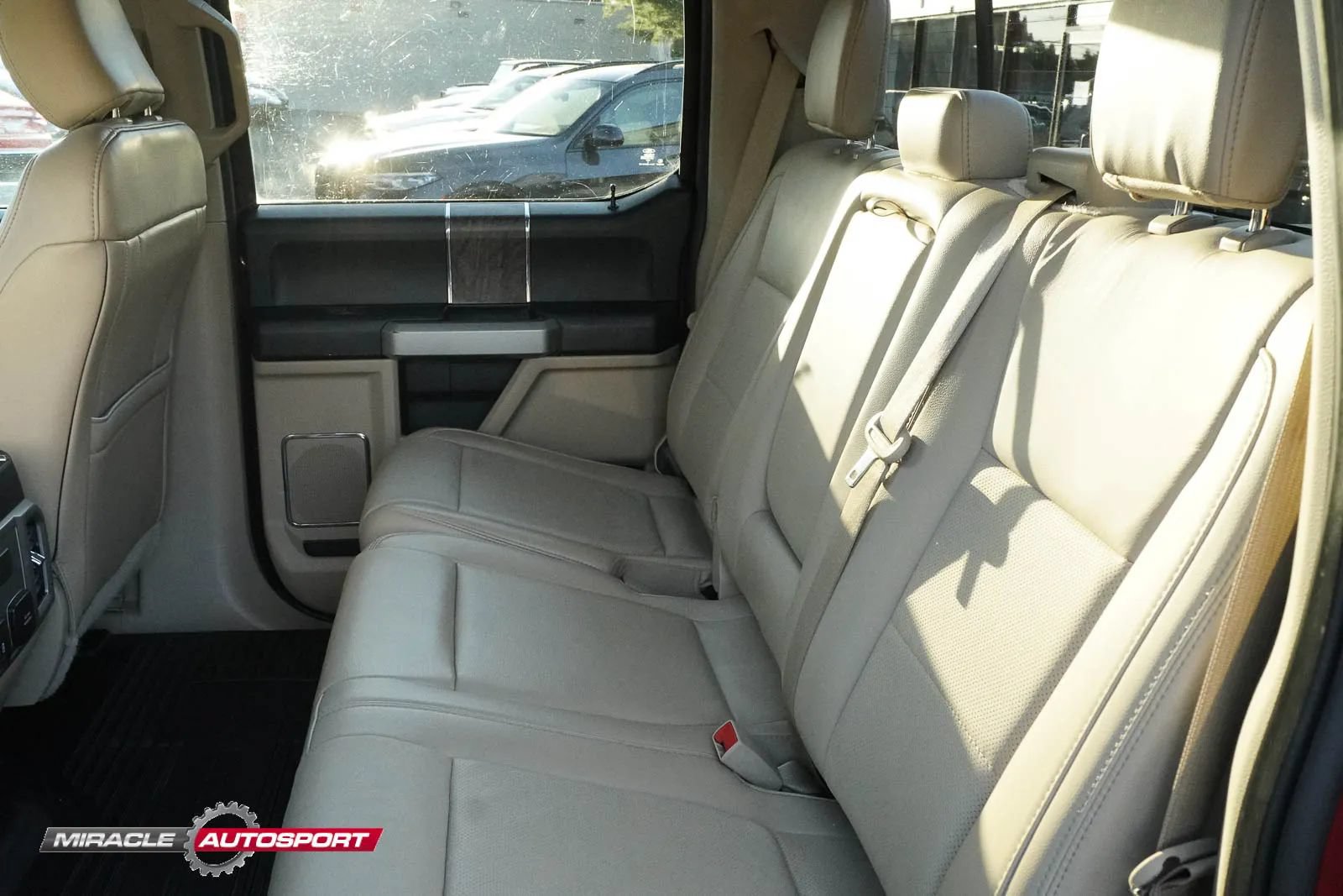 Used 2019 Ford F250 Lariat w/ Lariat Value Package AWD/4WD image 26