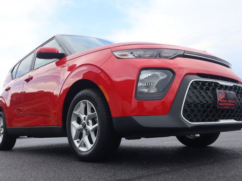 Used 2020 Kia Soul S image 17