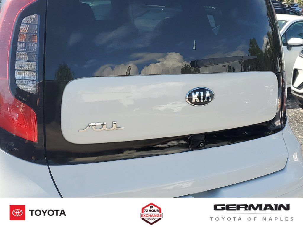 Used 2019 Kia Soul + FWD image 17