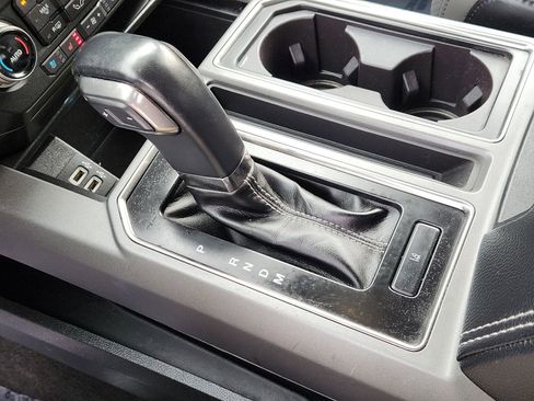 Used 2019 Ford F150 Raptor w/ Equipment Group 802A Luxury image 17