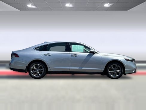 Certified 2023 Honda Accord EX image 8