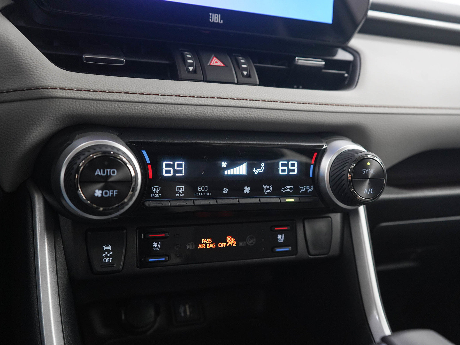 Used 2025 Toyota RAV4 Limited w/ Weather Package AWD/4WD image 23