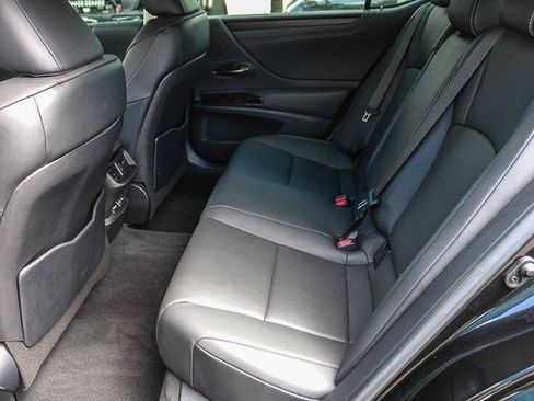 Used 2024 Lexus ES 350 w/ Premium Package FWD image 19
