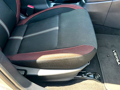 Used 2024 Nissan Versa SR FWD image 26