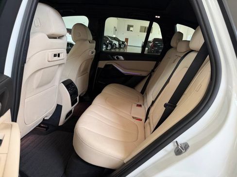 Used 2021 BMW X5 sDrive40i RWD image 17