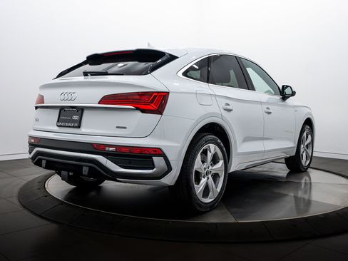 Certified 2025 Audi Q5 2.0T Premium Plus image 4