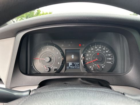 Used 2016 Toyota Sienna LE FWD image 21