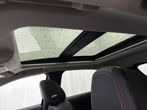 New 2026 Nissan Kicks SR w/ SR Premium Package image 12