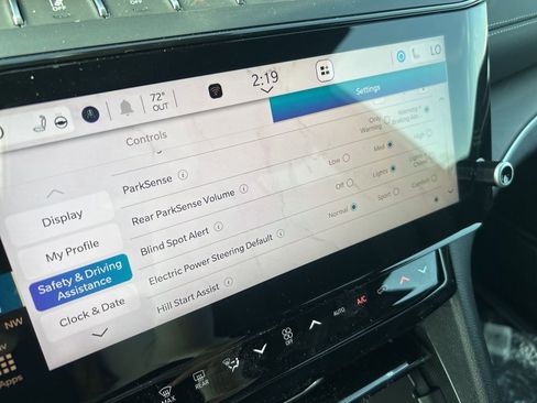 New 2026 Jeep Grand Cherokee Altitude AWD/4WD image 29