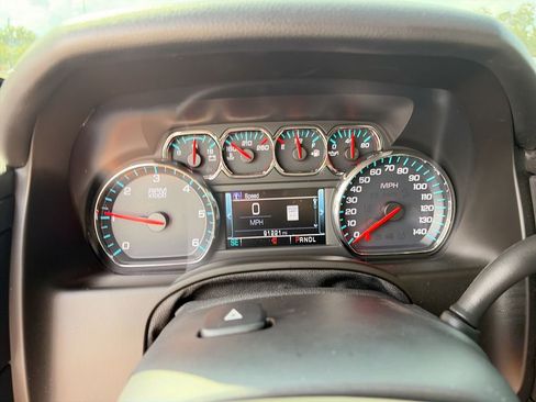 Used 2019 Chevrolet Tahoe Premier AWD/4WD image 18