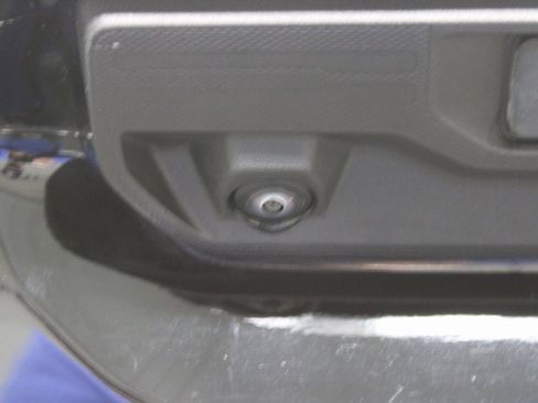 Used 2024 GMC Sierra 1500 SLT image 32