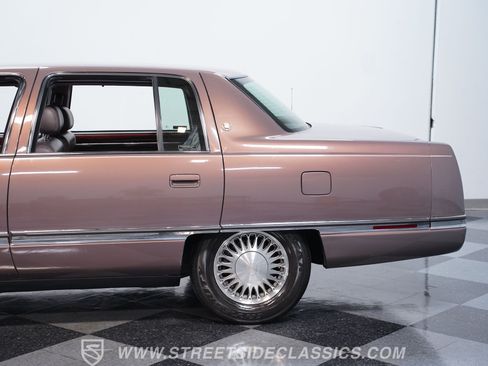 Used 1995 Cadillac De Ville Sedan FWD image 20