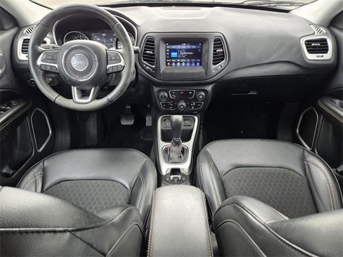 Used 2019 Jeep Compass Latitude w/ Popular Equipment Group image 10