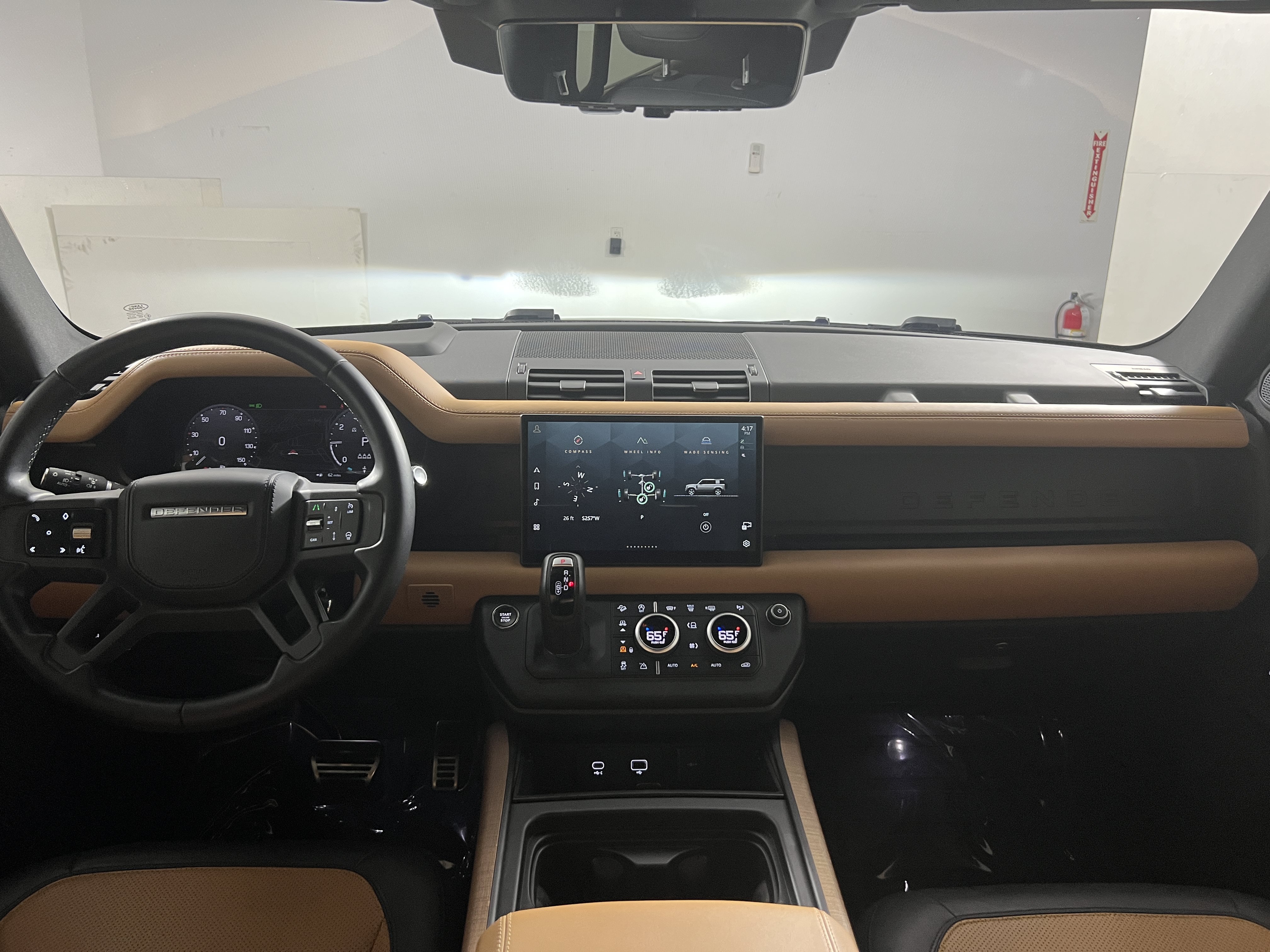 Used 2023 Land Rover Defender 110 X AWD/4WD image 11