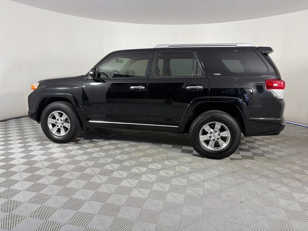 Used 2013 Toyota 4Runner SR5 w/ Convenience Pkg AWD/4WD image 4