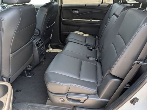 Used 2021 Honda Pilot Special Edition image 14