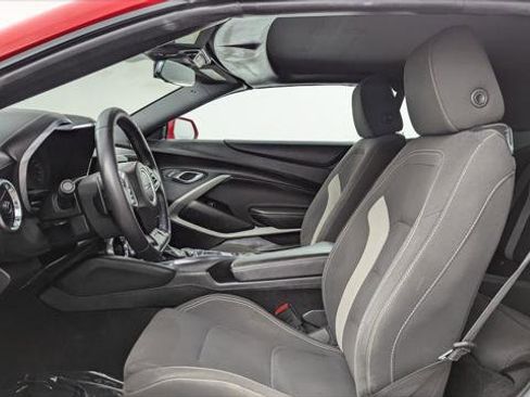 Used 2020 Chevrolet Camaro LT image 14