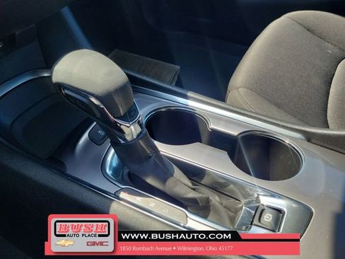 Used 2024 Chevrolet Malibu LT image 30