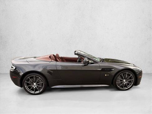 Used 2017 Aston Martin V12 Vantage S RWD image 6