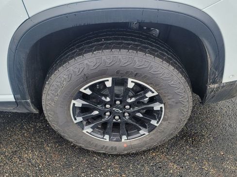 New 2026 Chevrolet Traverse Z71 w/ Enhanced Driving Package image 8