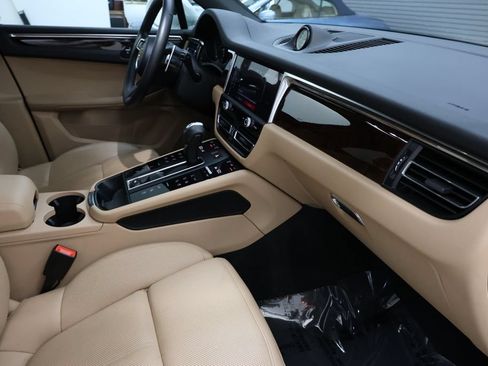 Used 2025 Porsche Macan S AWD/4WD image 65