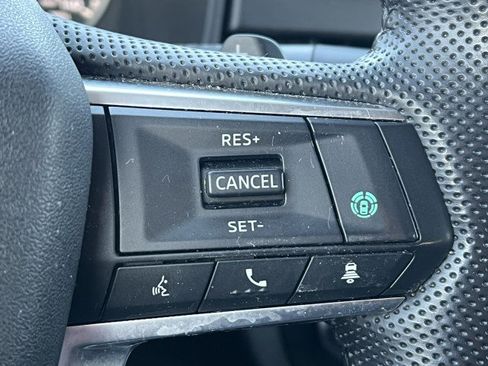 Used 2023 Mitsubishi Outlander SE image 16