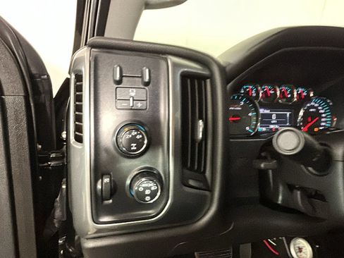 Used 2016 Chevrolet Silverado 2500 LT w/ Midnight Edition AWD/4WD image 22