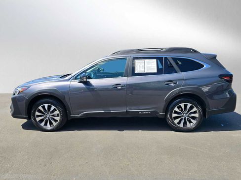 Used 2023 Subaru Outback Limited AWD/4WD image 6