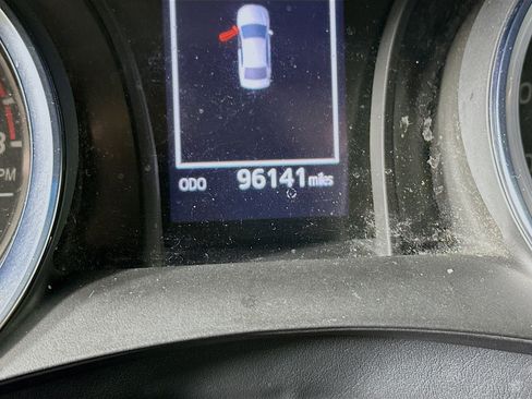 Used 2018 Toyota Camry SE w/ Convenience Package image 19