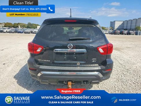 Used 2018 Nissan Pathfinder SV image 8