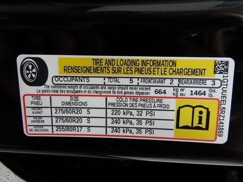 Used 2024 GMC Sierra 1500 AT4 w/ Technology Package image 82