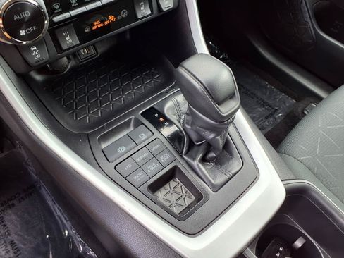 Used 2024 Toyota RAV4 XLE w/ Weather Package AWD/4WD image 25