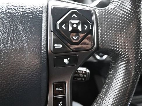 Used 2019 Toyota Tacoma TRD Sport AWD/4WD image 18