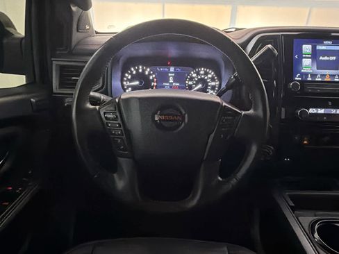Used 2021 Nissan Titan PRO-4X w/ Pro-4x Convenience Package AWD/4WD image 16