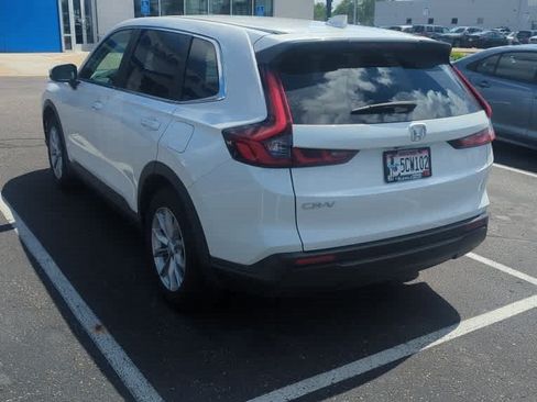 Used 2023 Honda CR-V EX image 4