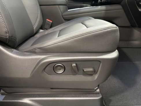 New 2025 Chevrolet Suburban LT w/ Comfort Package image 14