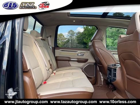 Used 2019 RAM 1500 Laramie AWD/4WD image 14