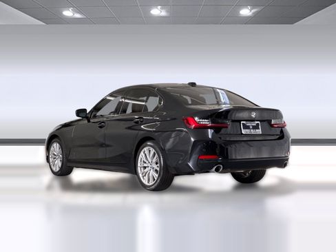 Used 2023 BMW 330i Sedan w/ Parking Assistance Package RWD image 3